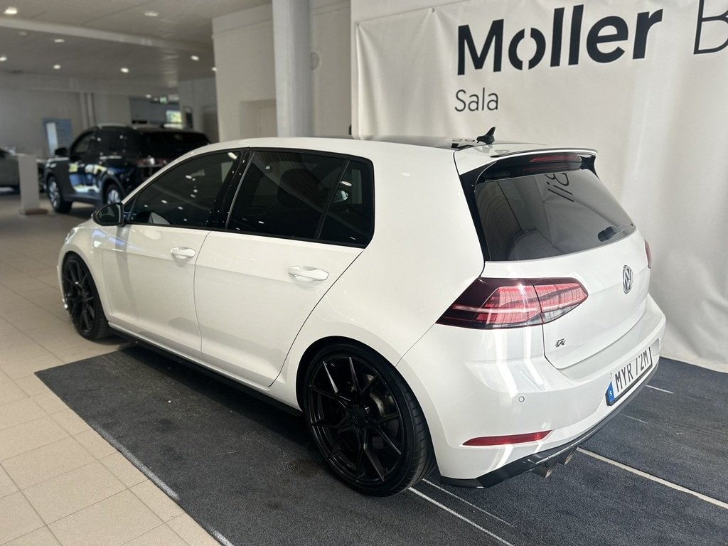 Volkswagen Golf R 4M Akrapovic 2019, bild 5/10