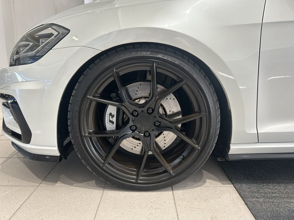 Volkswagen Golf R 4M Akrapovic 2019, bild 4/10