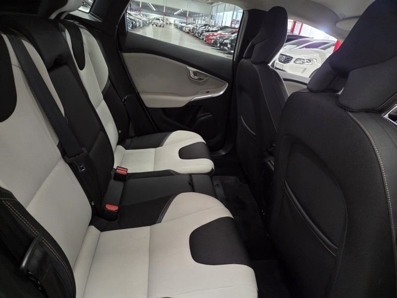 Volvo V40 Cross Country 2018, bild 5/10