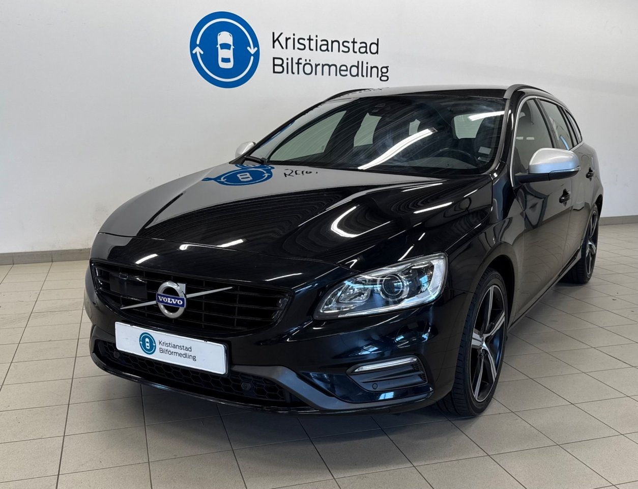 Volvo V60 D3 Aut. Classic R-Design 2018, photo 2/10