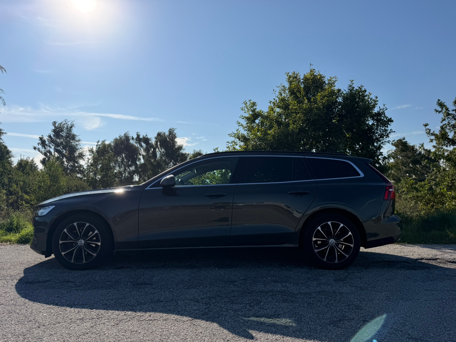 Volvo V60 B4 Geartronic 2022, photo 4/9