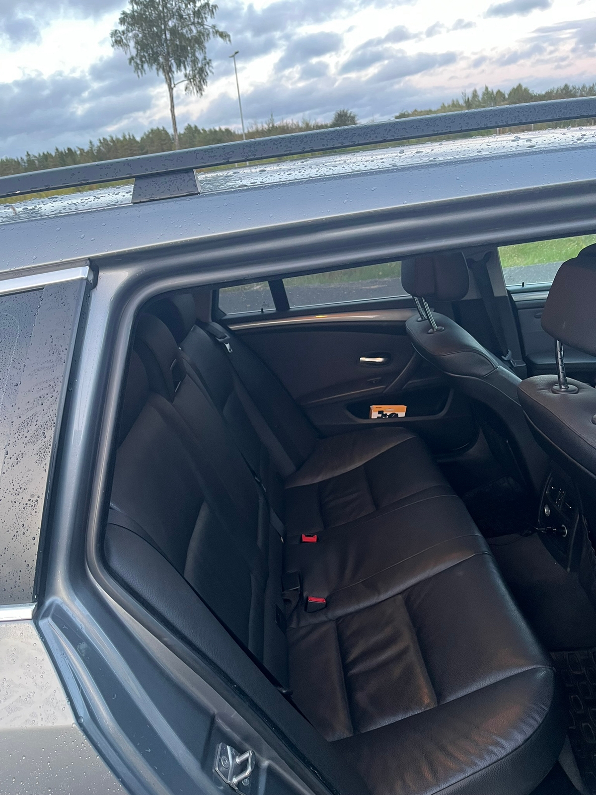 BMW 520 i Touring Manuell 2010, bild 4/5