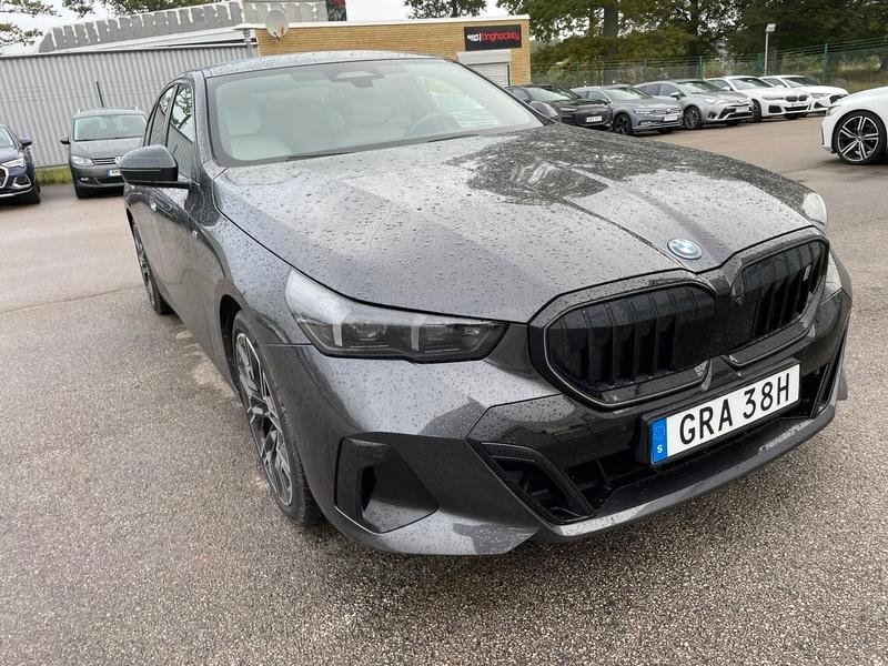 BMW i5 EDRIVE 40 2024, bild 2/5