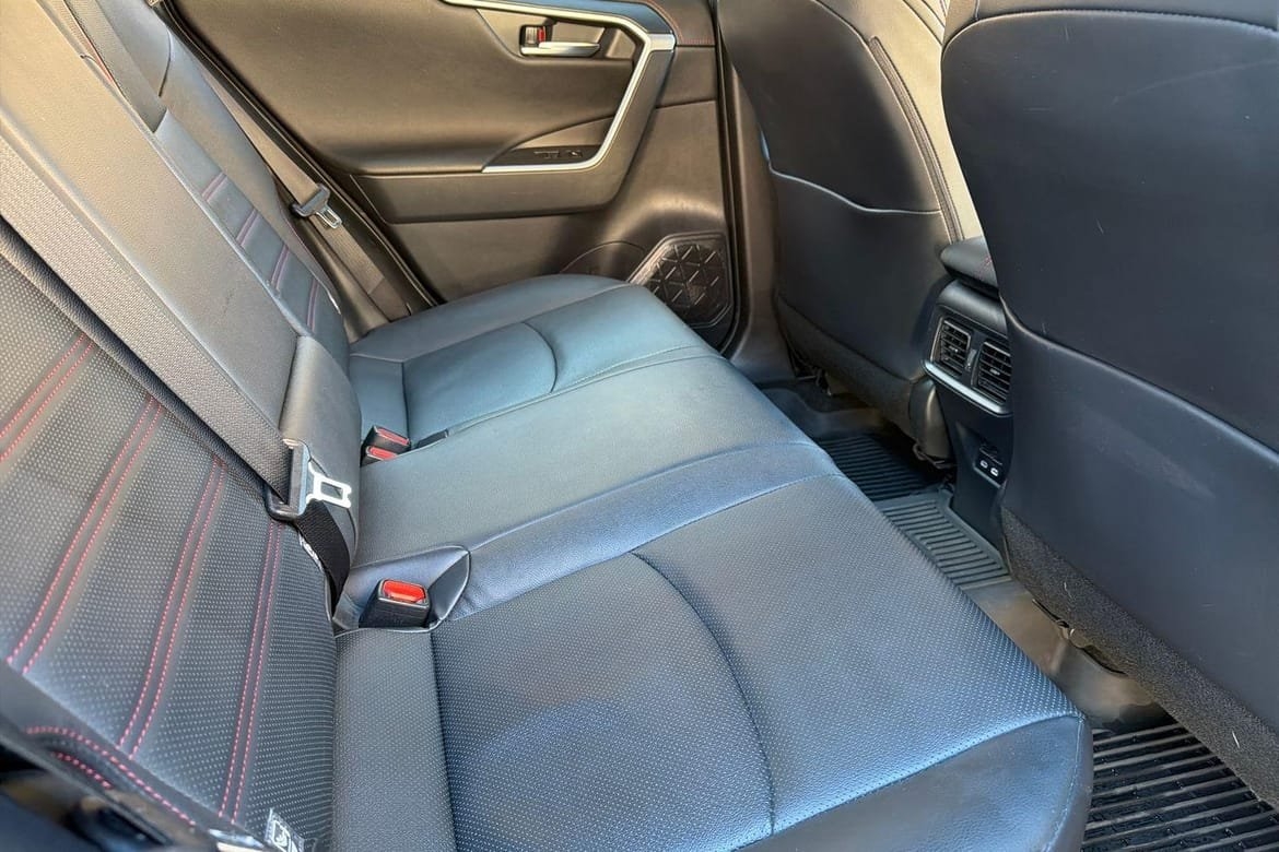 Toyota RAV4 2023, bild 7/10