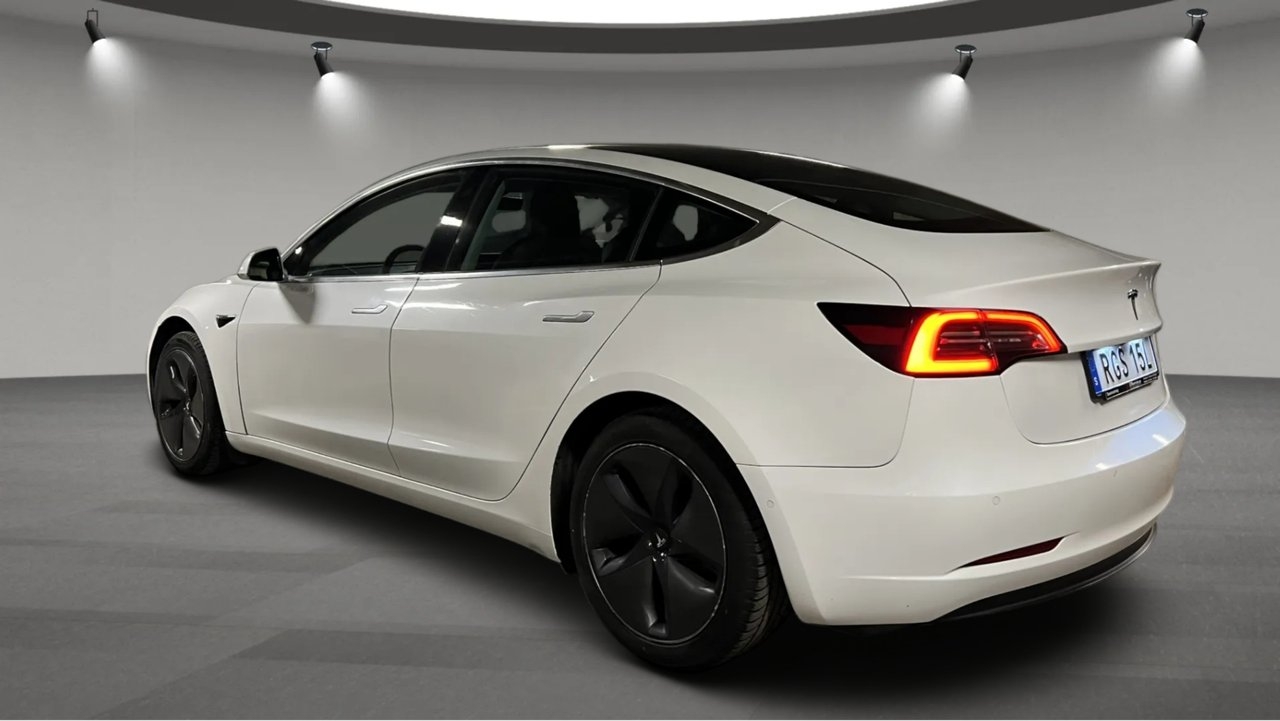 Tesla Model 3 STANDARD RANGE PLUS 2020, bild 4/8