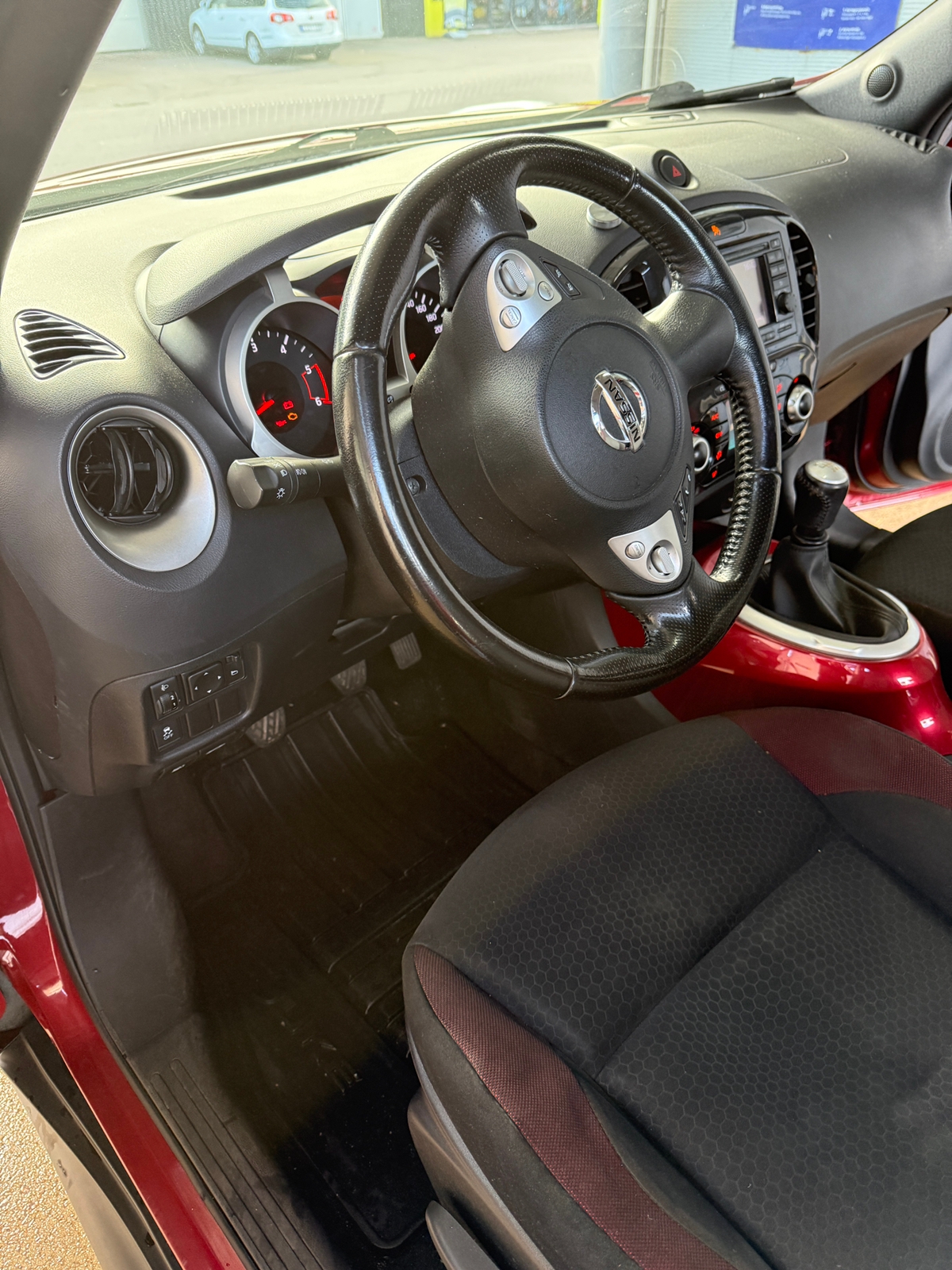 Nissan Juke 1.5 dCi Manuell 2012, bild 2/7