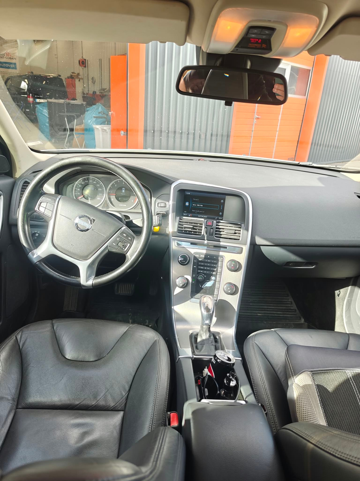 Volvo XC60 D4 AWD 2013, photo 4/5