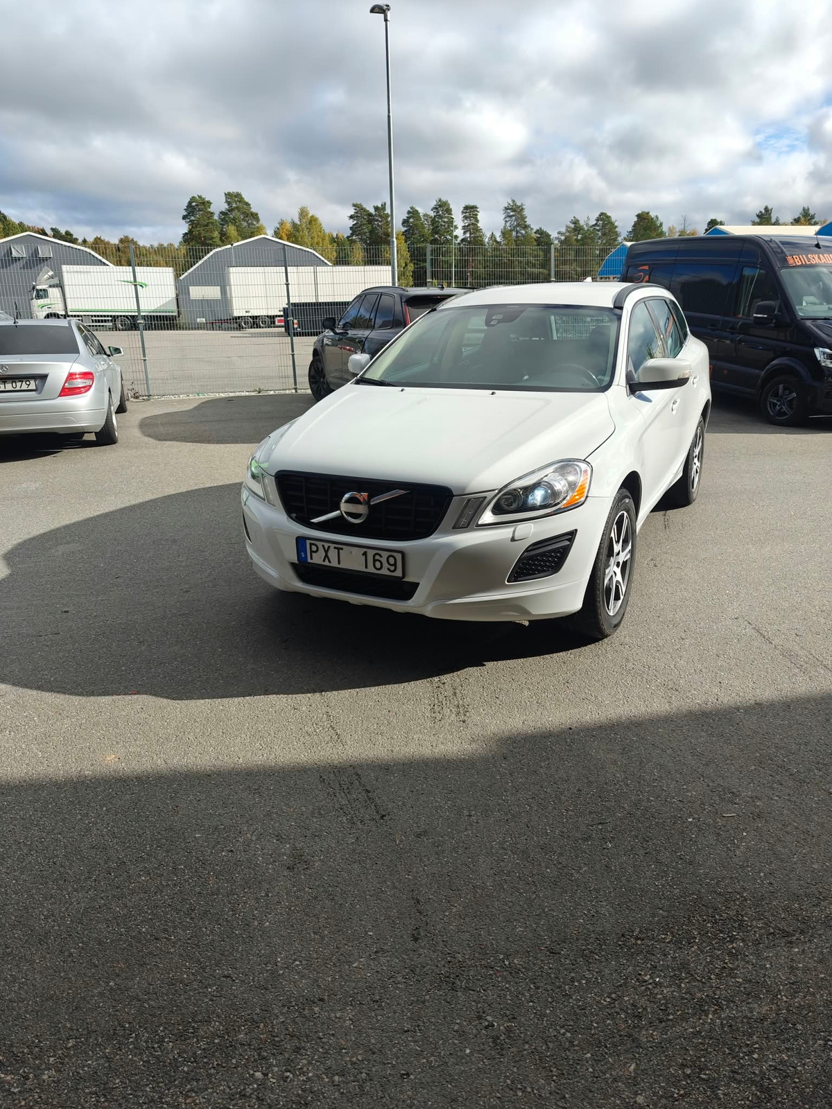 Volvo XC60 D4 AWD 2013, photo 3/5