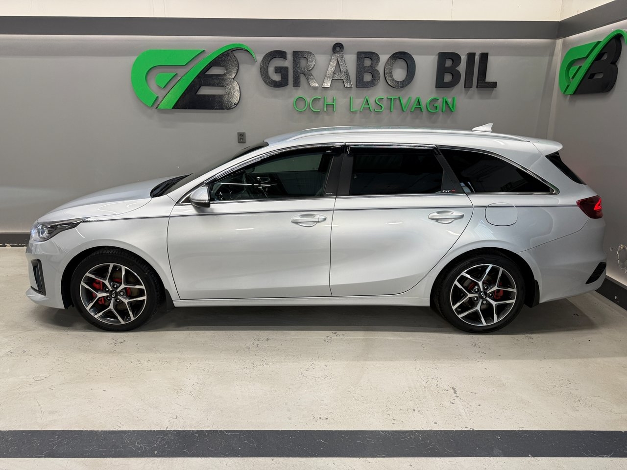 Kia Ceed 2019, bild 2/10