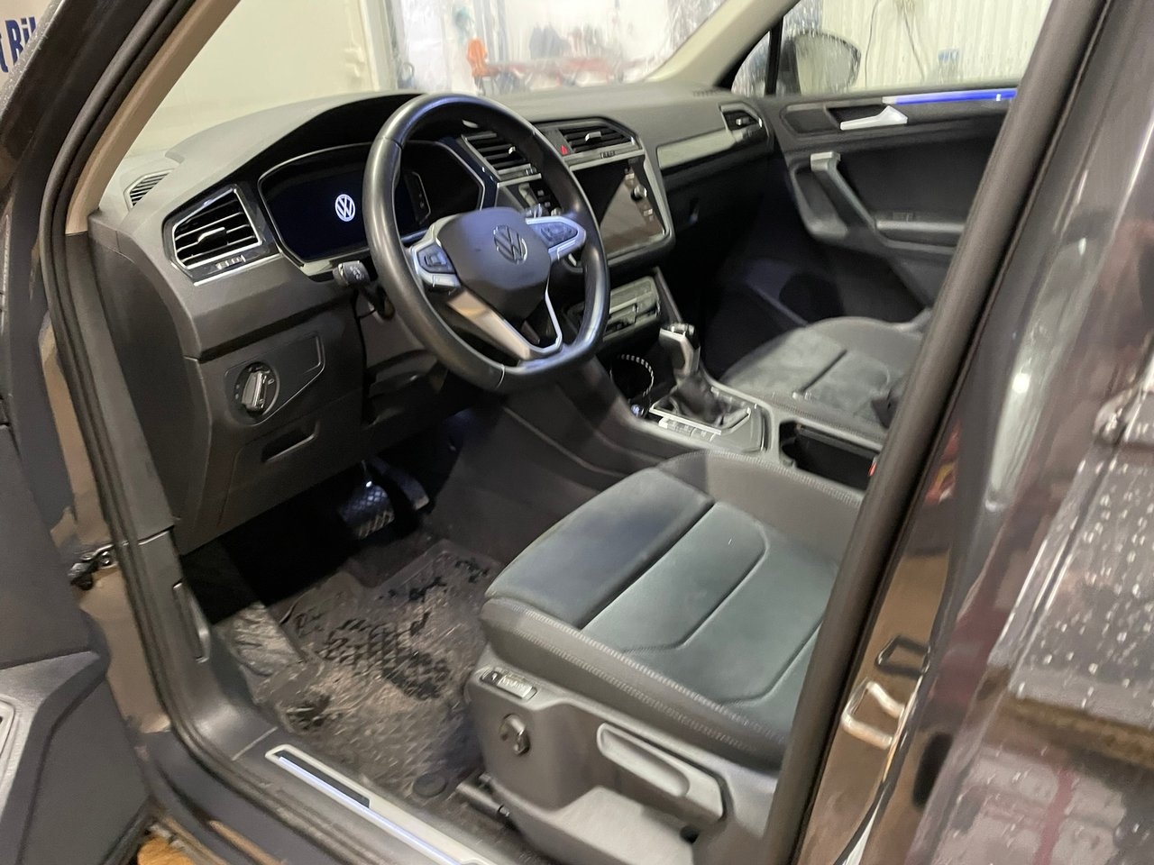 Volkswagen Tiguan eHYBRID Plug in 2023, bild 5/5