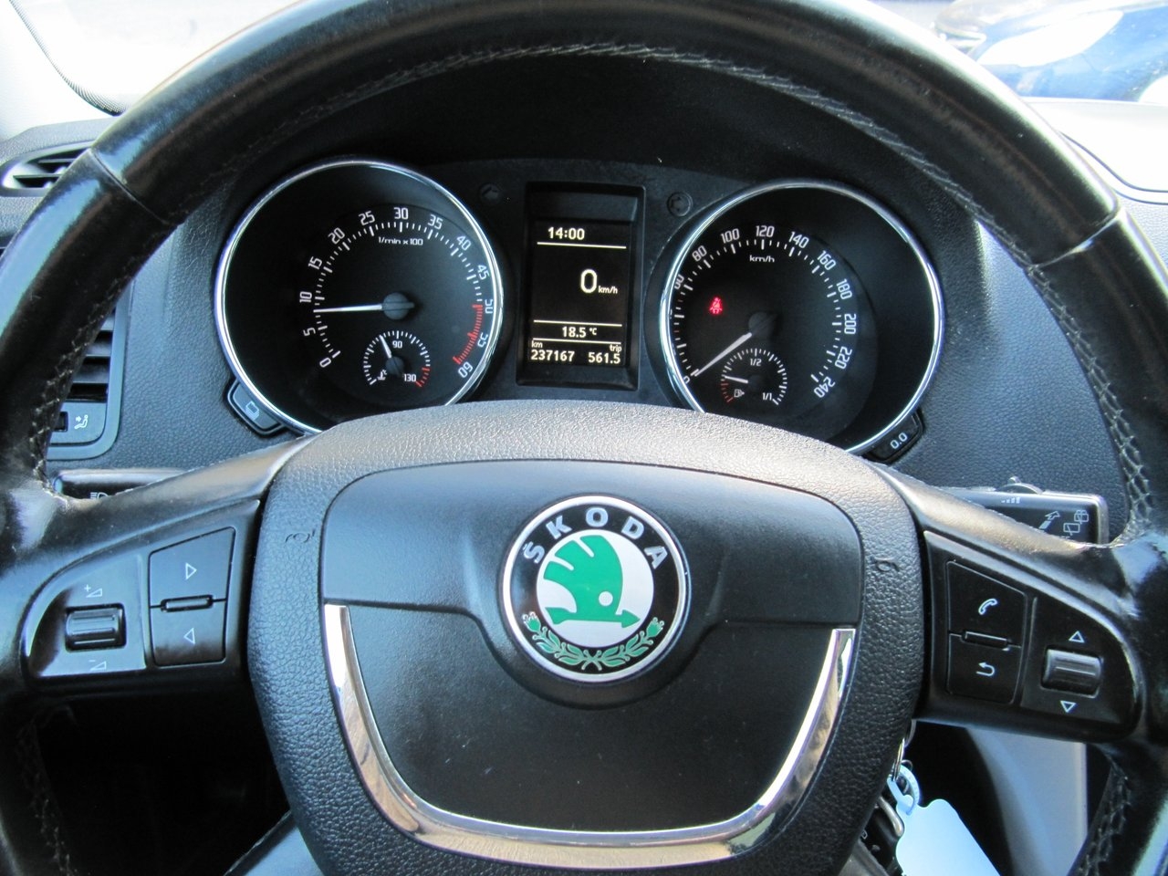 Skoda Yeti 2012, bild 6/10