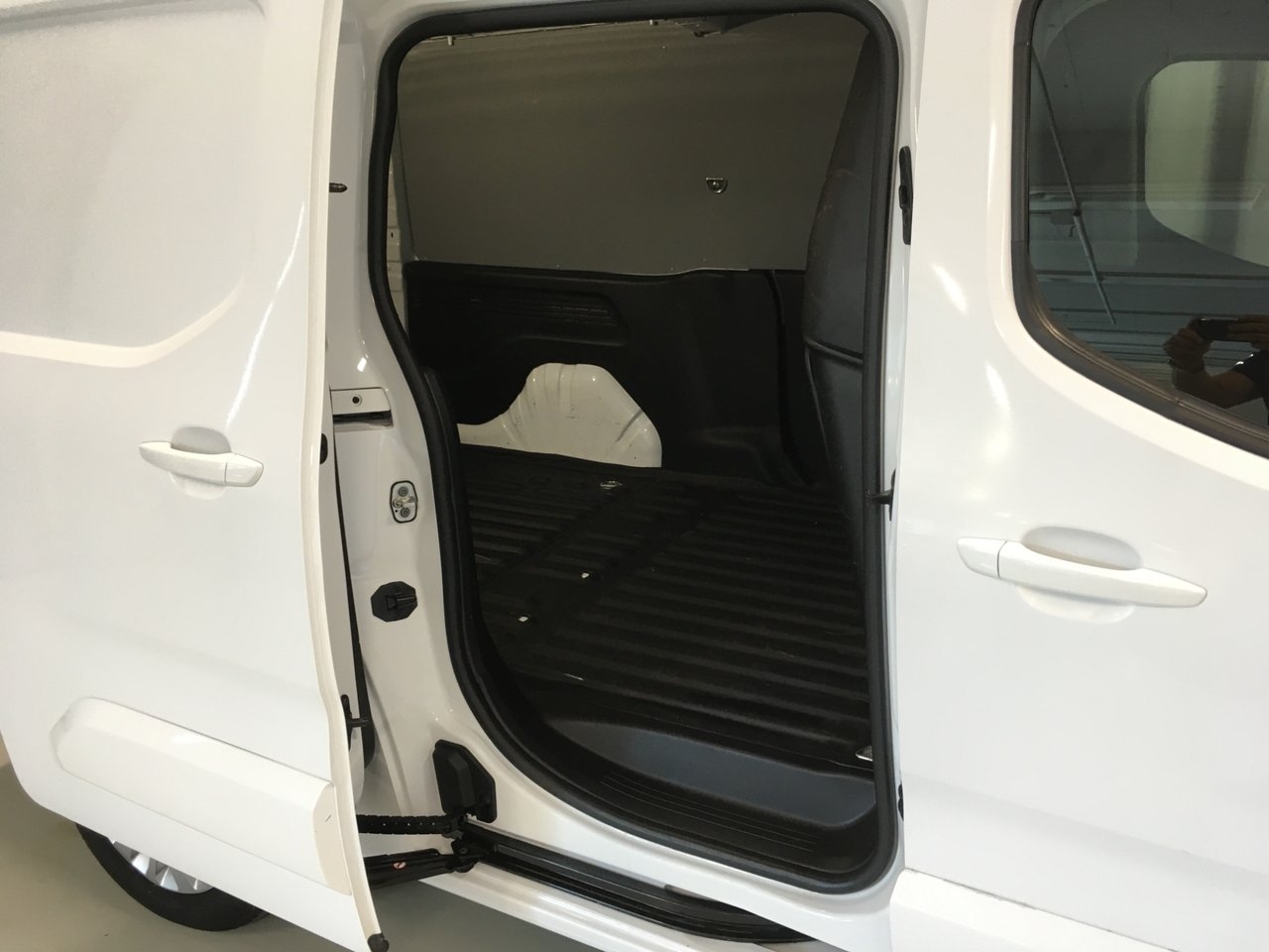 Peugeot Partner 2020, bild 4/10