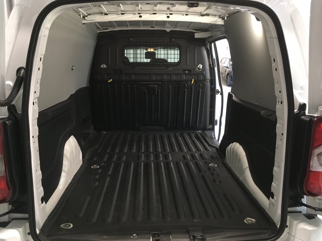 Peugeot Partner 2020, bild 6/10