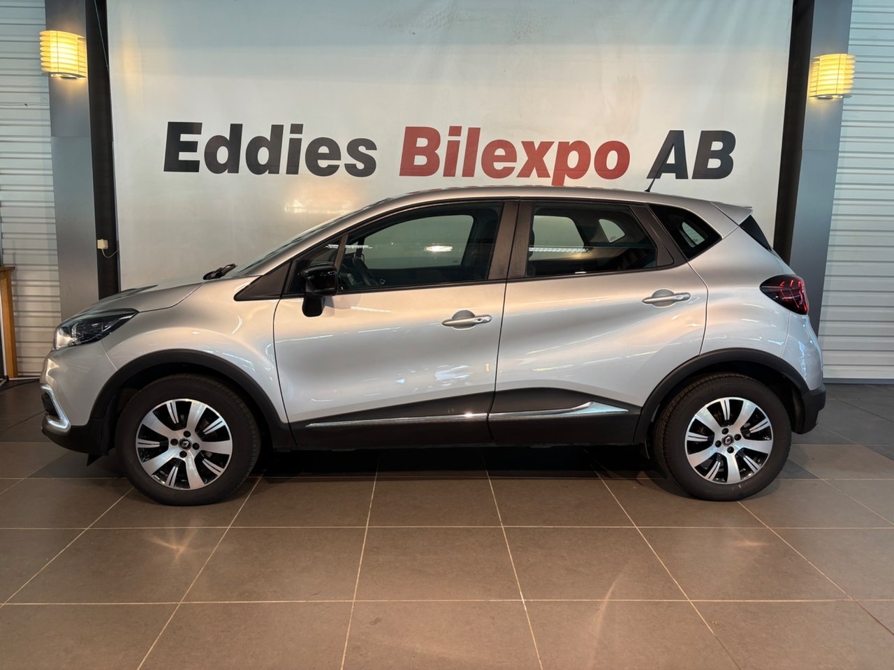 Renault Captur PhII TCe 90 Zen II 90HK 2019, bild 2/10