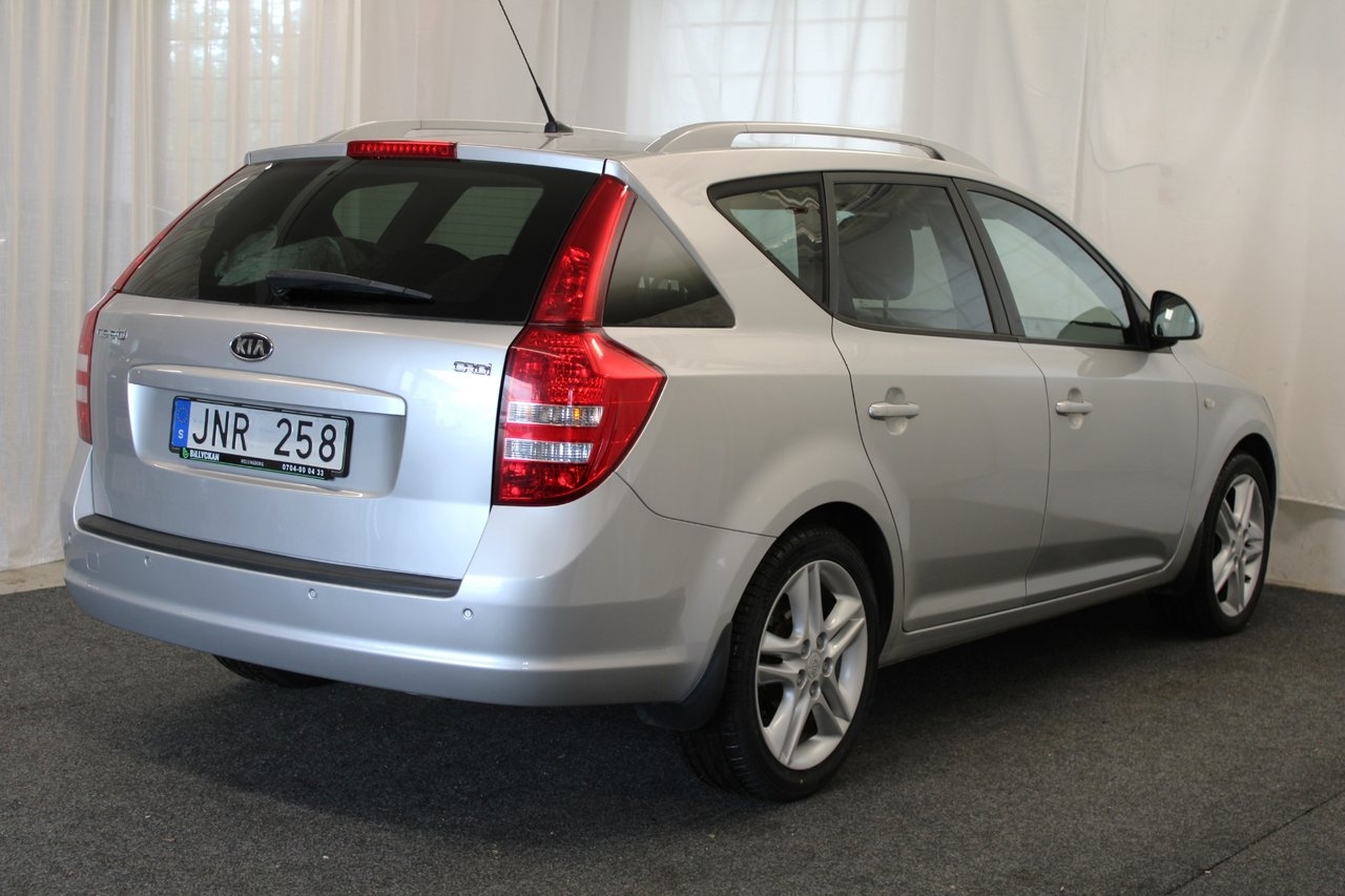 Kia Ceed Kombi 1.6 CRDi EX 2009, bild 4/10