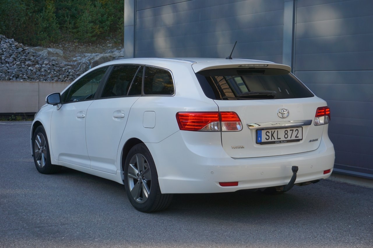 Toyota Avensis 2015, bild 7/10