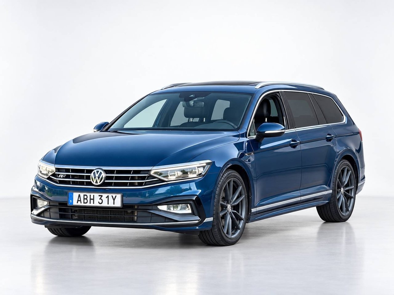 Volkswagen Passat 2020, bild 2/10