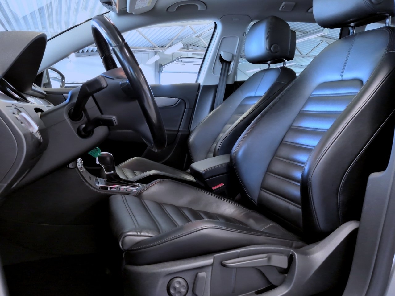 Volkswagen Passat 2015, bild 7/10