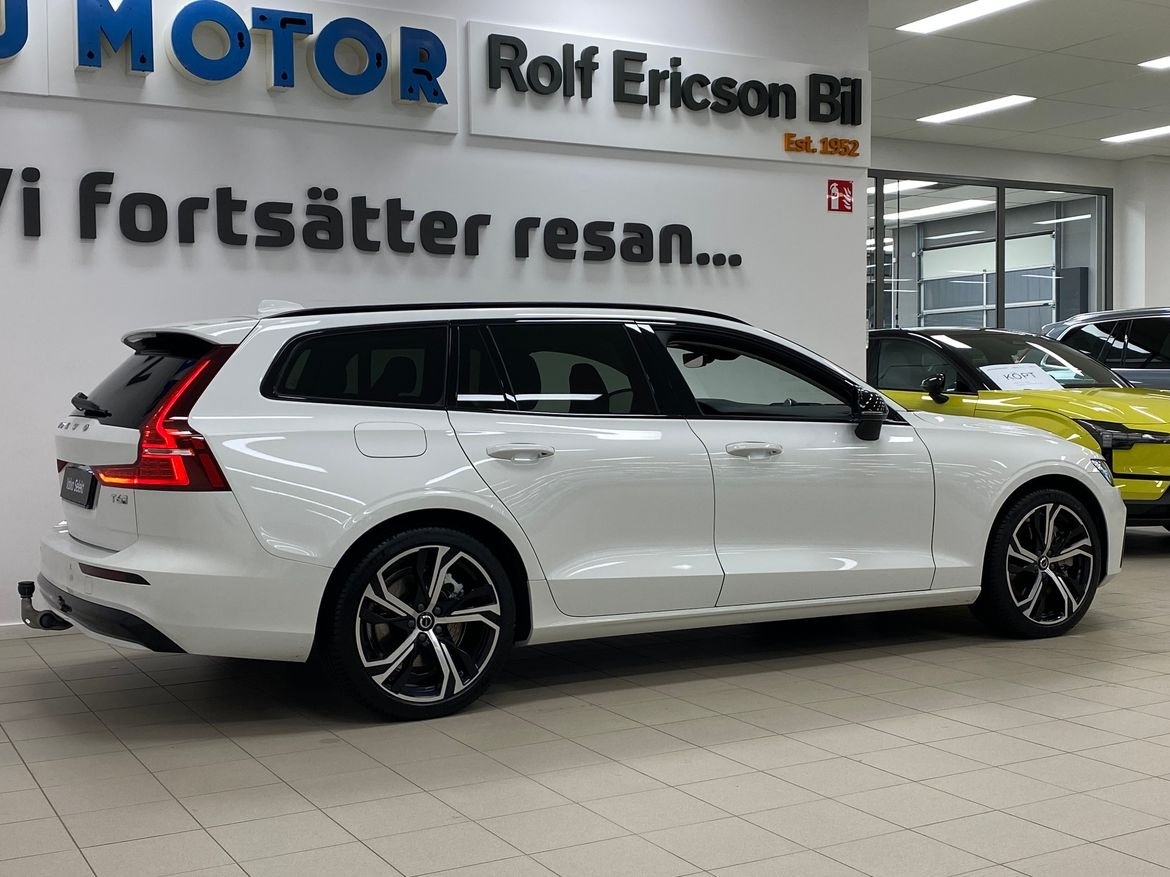 Volvo V60 T6 Plus Dark Nordic Edition 2027, photo 3/10