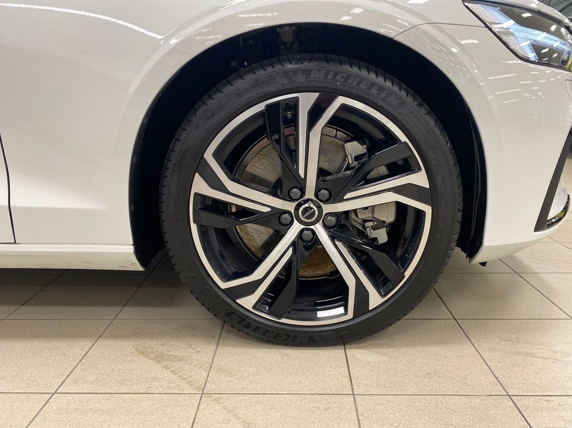 Volvo V60 T6 Plus Dark Nordic Edition 2027, photo 6/10