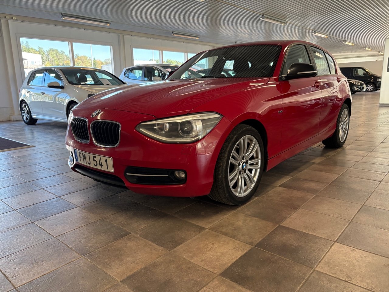 BMW 118 2015, photo 2/10