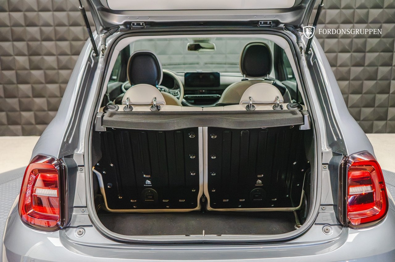 Fiat 500e 42 kWh / First Edition 2021, bild 6/10