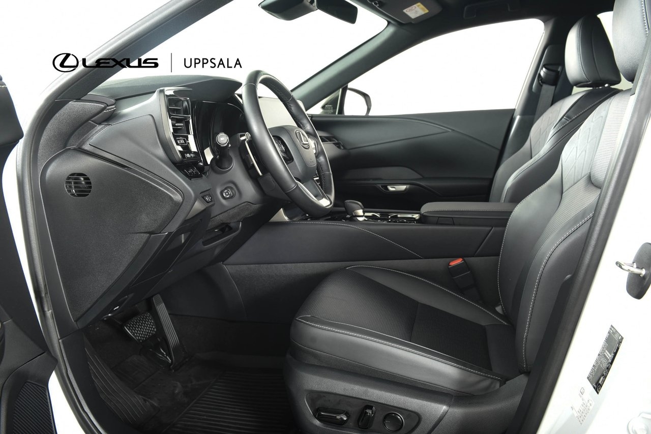Lexus RX 450h+ F Sport Design Plug-In 2025, bild 6/10