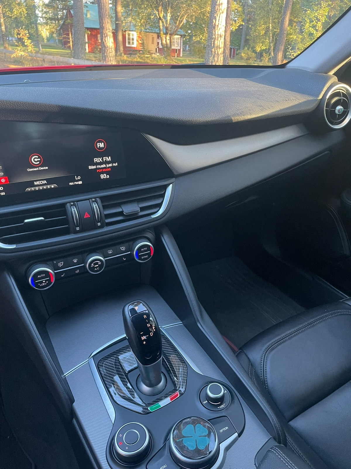 Alfa Romeo Giulia 2019, bild 4/6