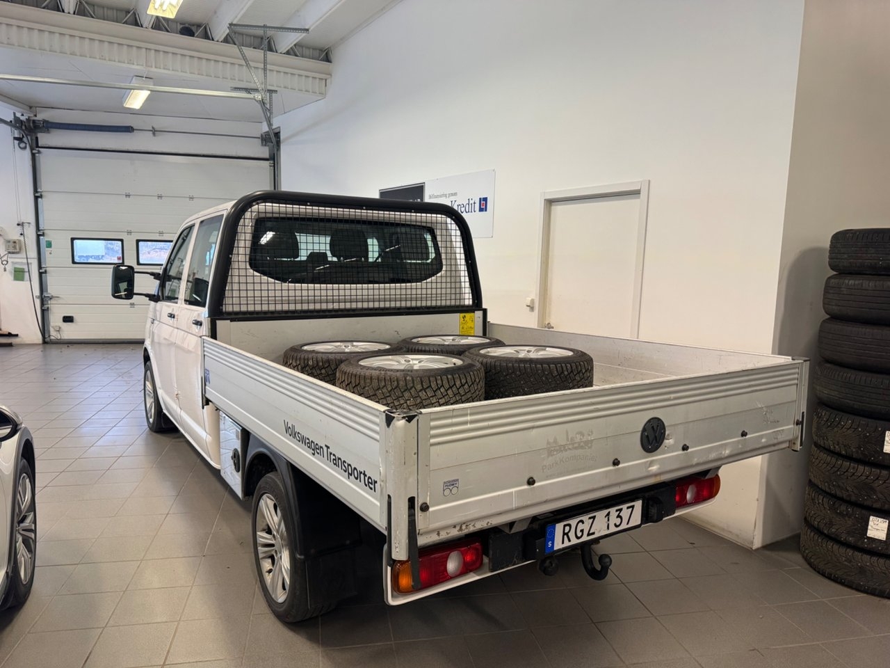 Volkswagen Transporter 2017, bild 2/10