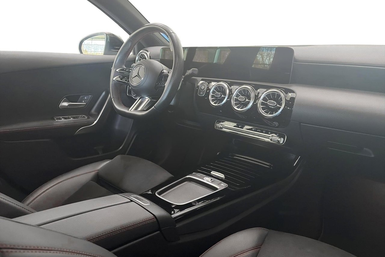 Mercedes-Benz A 200 AMG PLUS 2023, bild 5/10