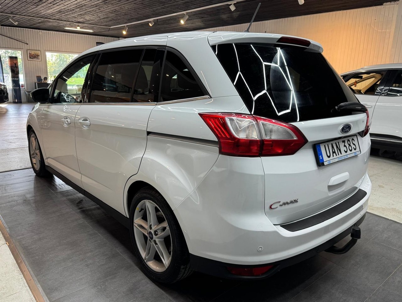 Ford Grand C-MAX 2019, bild 5/10