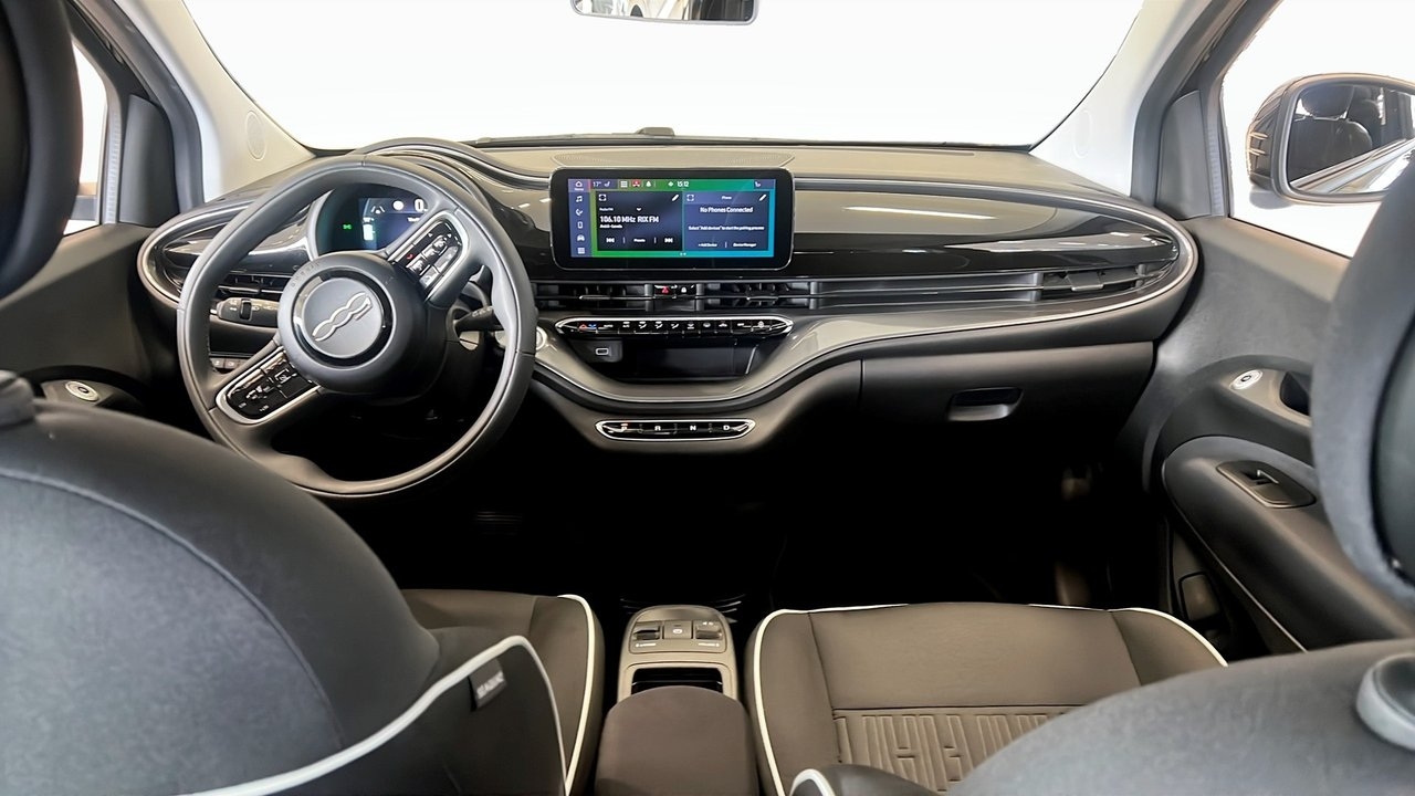 Fiat 500e 42kwh Basic 2023, bild 4/11