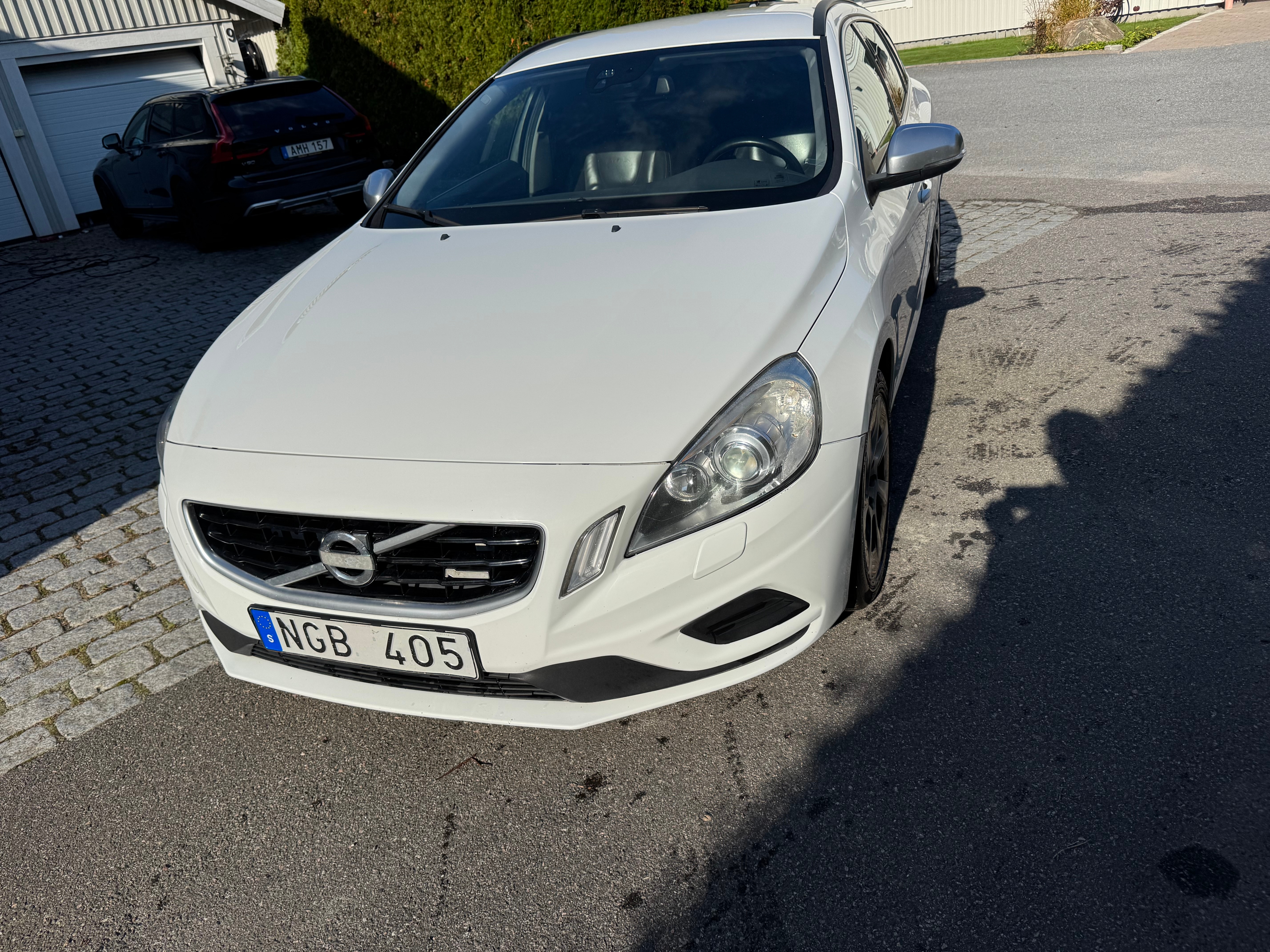 Volvo V60 D4 AWD R-Design 2013, bild 2/10