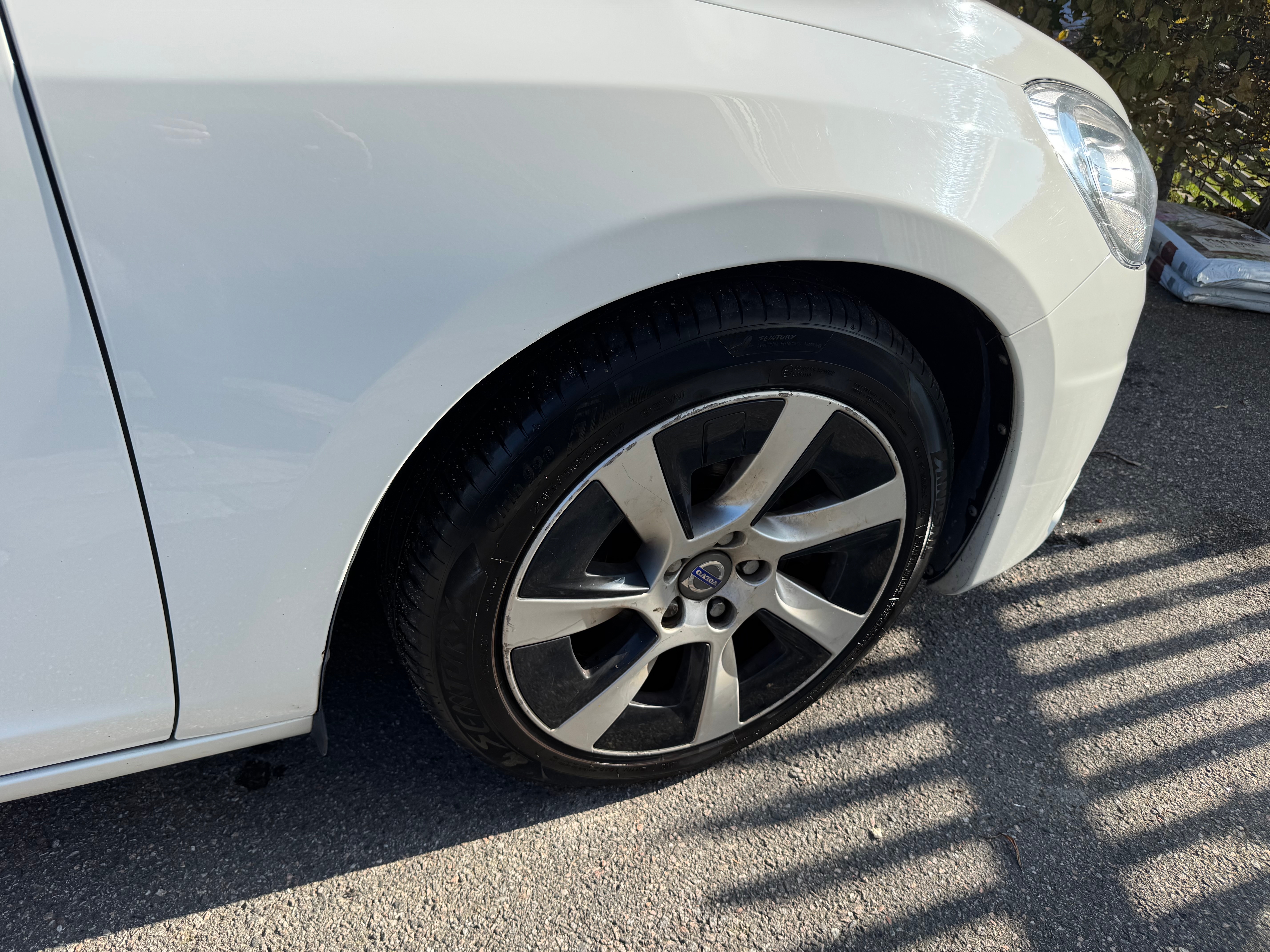 Volvo V60 D4 AWD R-Design 2013, bild 5/10