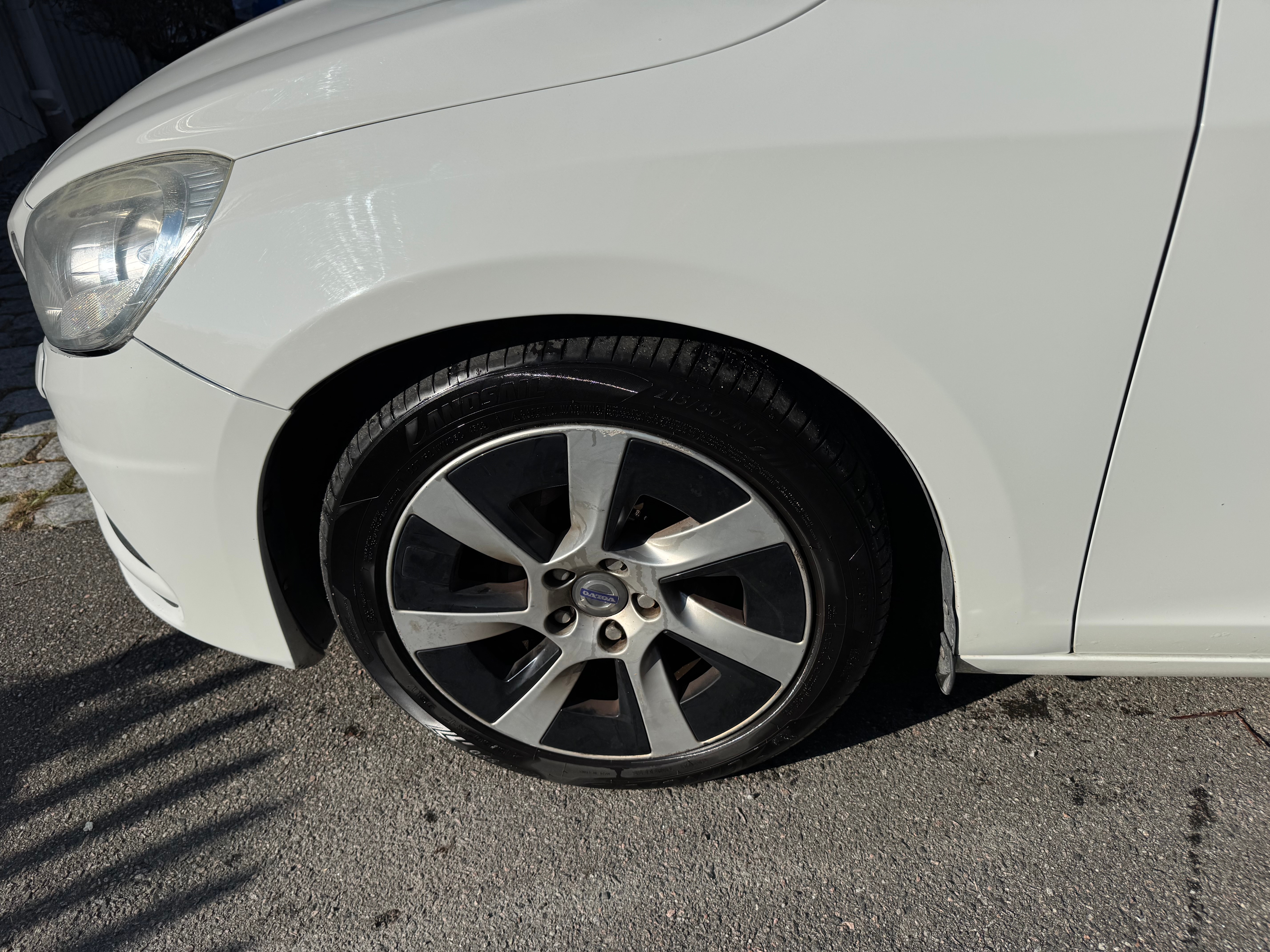 Volvo V60 D4 AWD R-Design 2013, bild 6/10