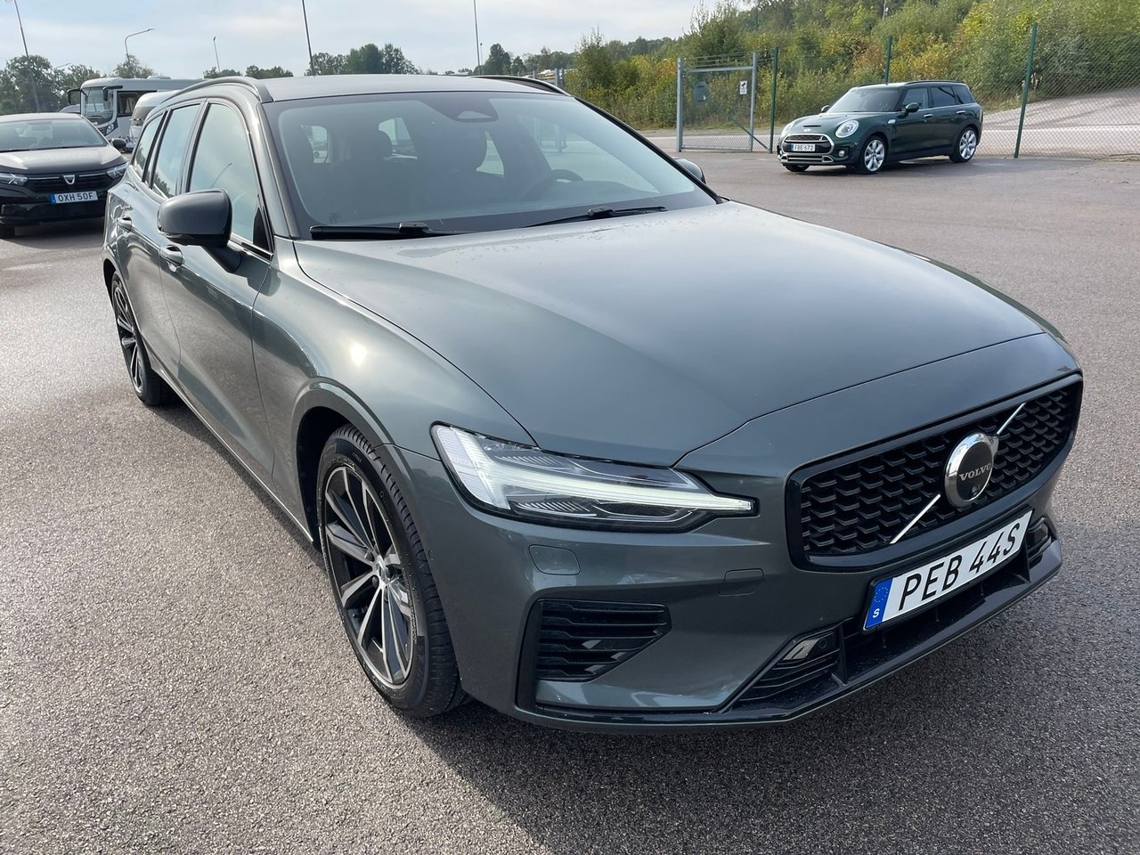 Volvo V60 T6 Recharge Plus Dark plug in 2026, bild 2/5