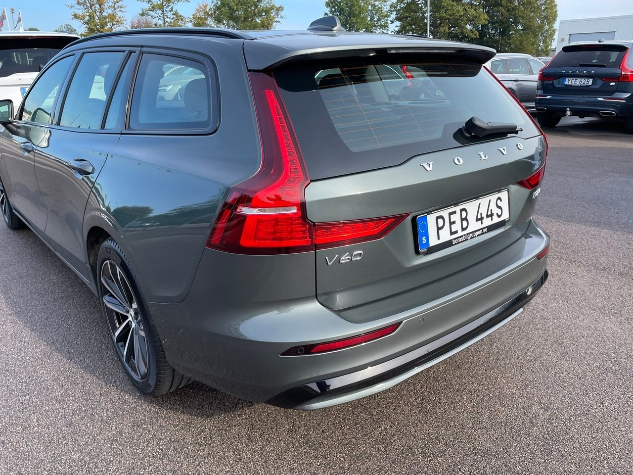 Volvo V60 T6 Recharge Plus Dark plug in 2026, bild 4/5