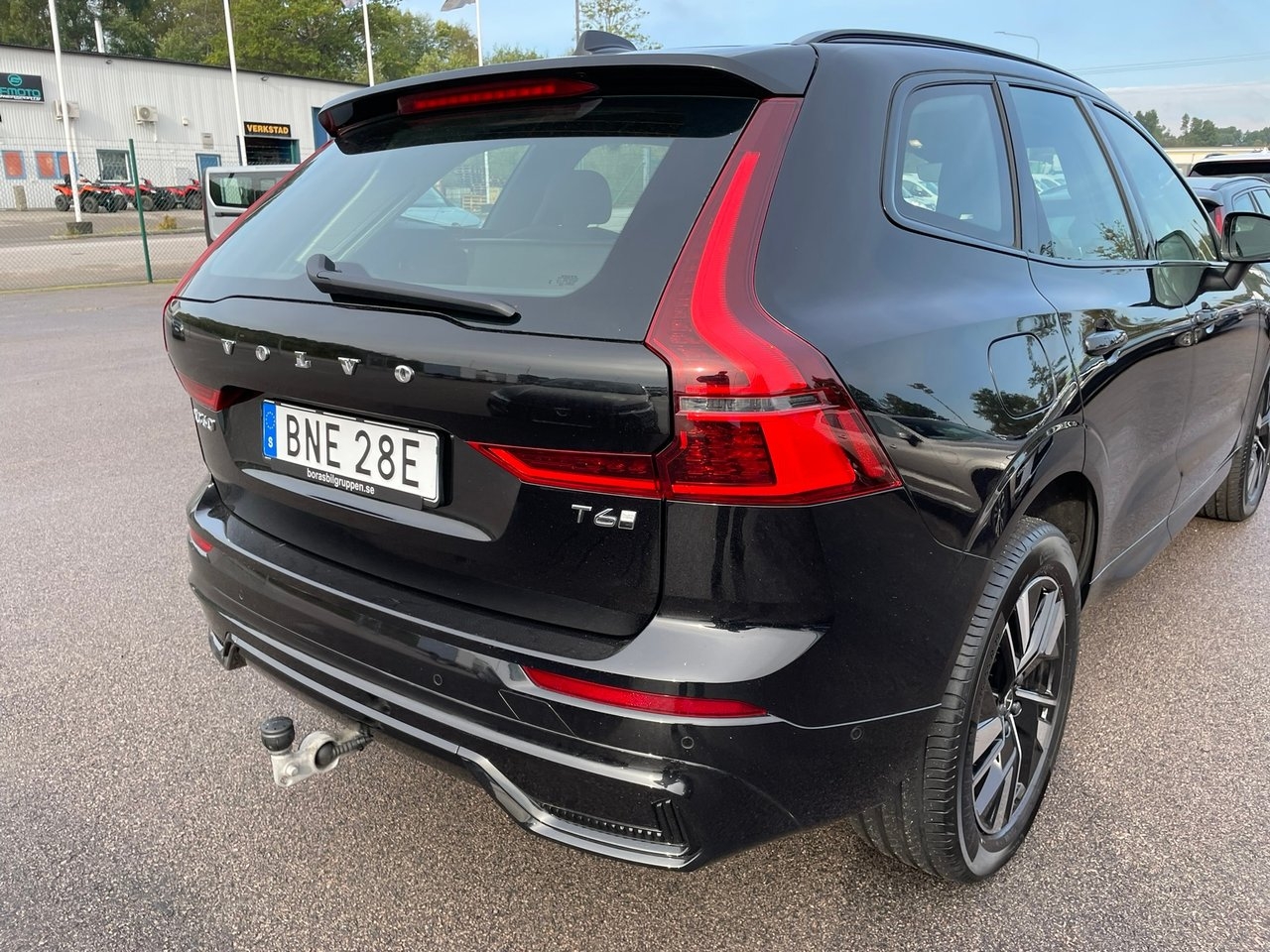 Volvo XC60 T6 Recharge Plus Dark plug in 2026, kuva 3/5