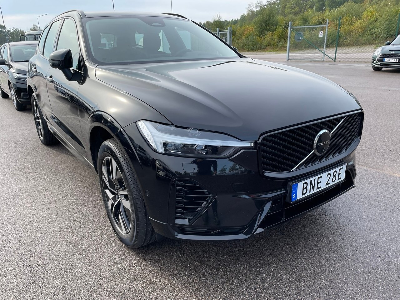 Volvo XC60 T6 Recharge Plus Dark plug in 2026, kuva 2/5
