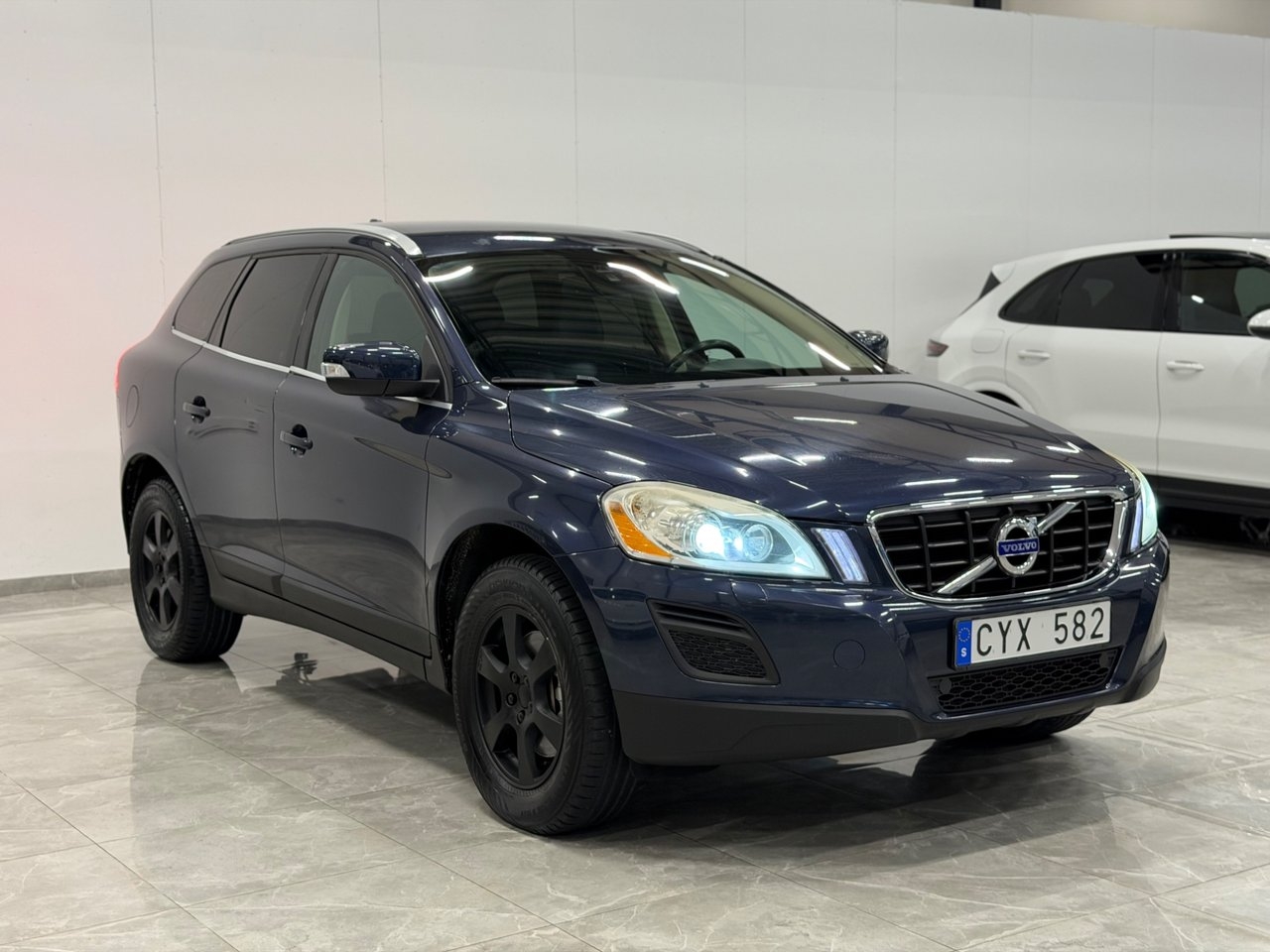 Volvo XC60 D4 Summum Kamrembytt 2013, kuva 2/10
