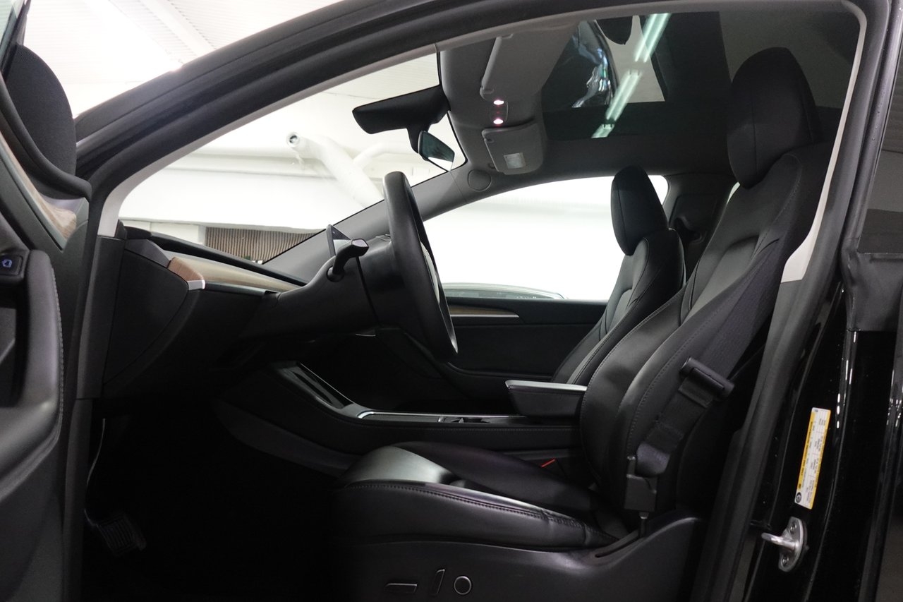 Tesla Model Y 2023, kuva 4/10