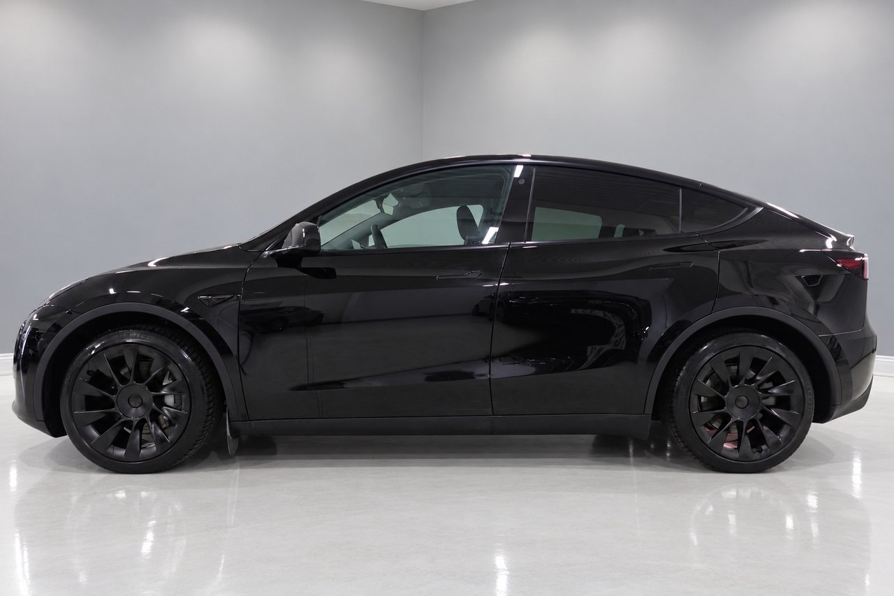 Tesla Model Y 2023, kuva 3/10