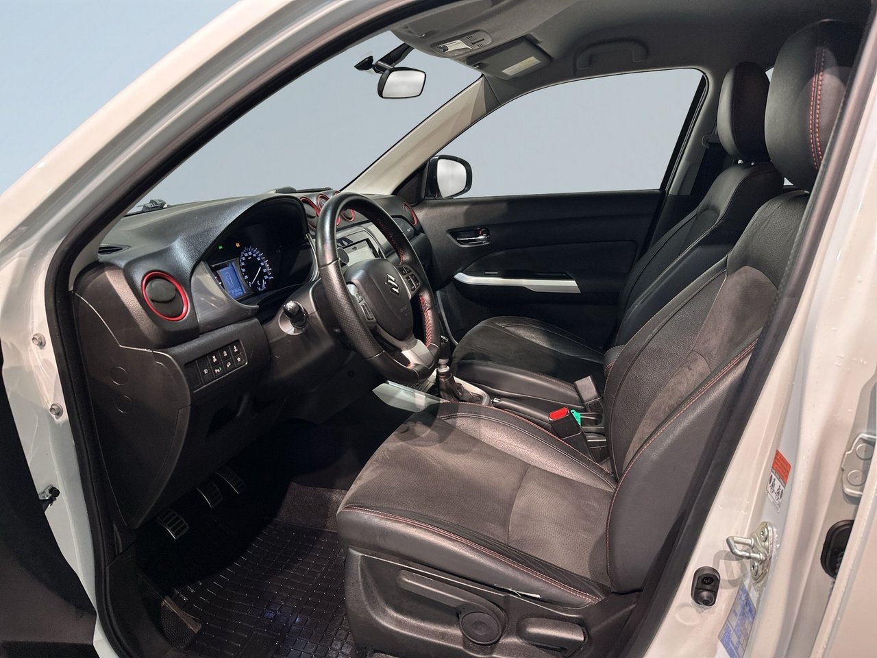 Suzuki Vitara 2018, bild 7/24
