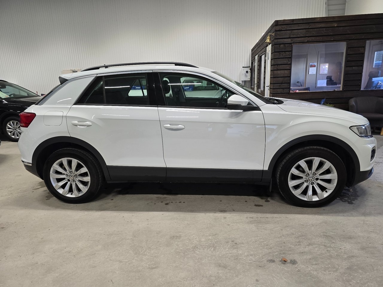 Volkswagen T-Roc 1.5 TSI ACT OPF Base 2020, photo 4/10