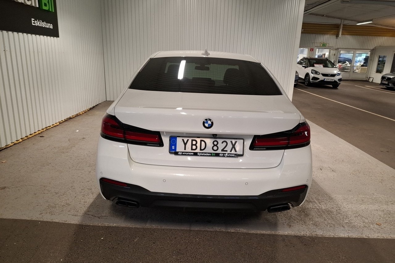 BMW 520 i Sedan M Sport 2021, photo 4/10