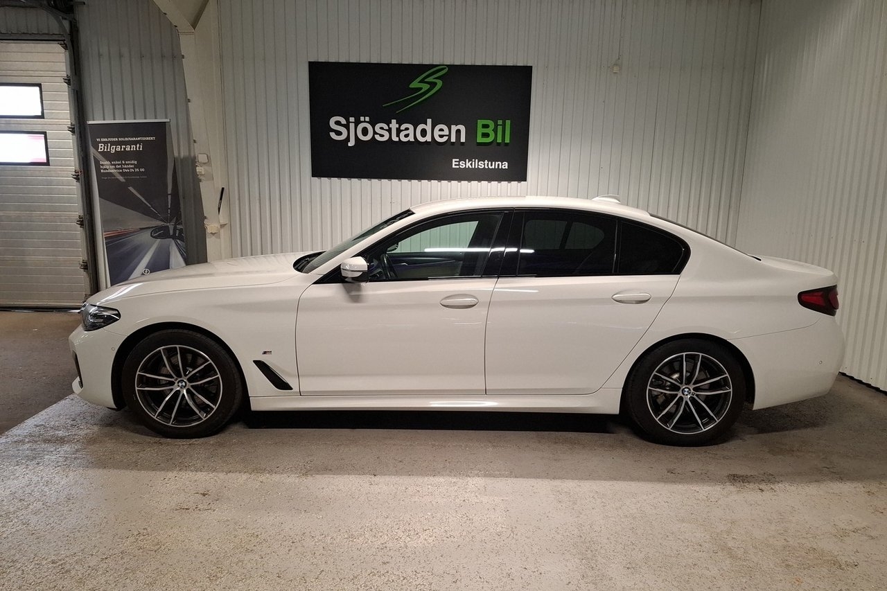 BMW 520 i Sedan M Sport 2021, photo 2/10