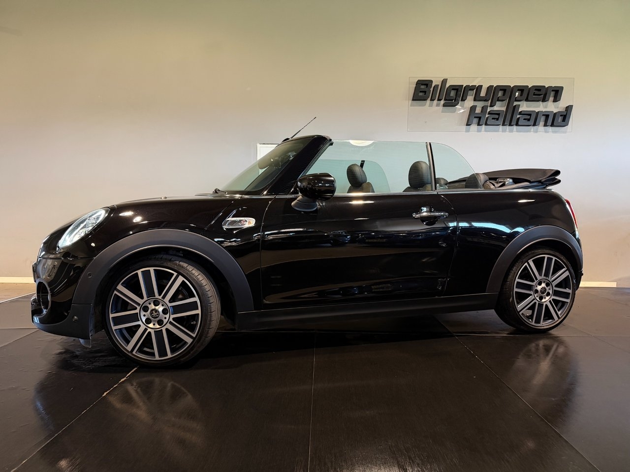 MINI