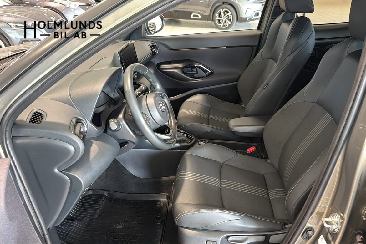 Toyota Yaris Cross 2023, bild 6/10