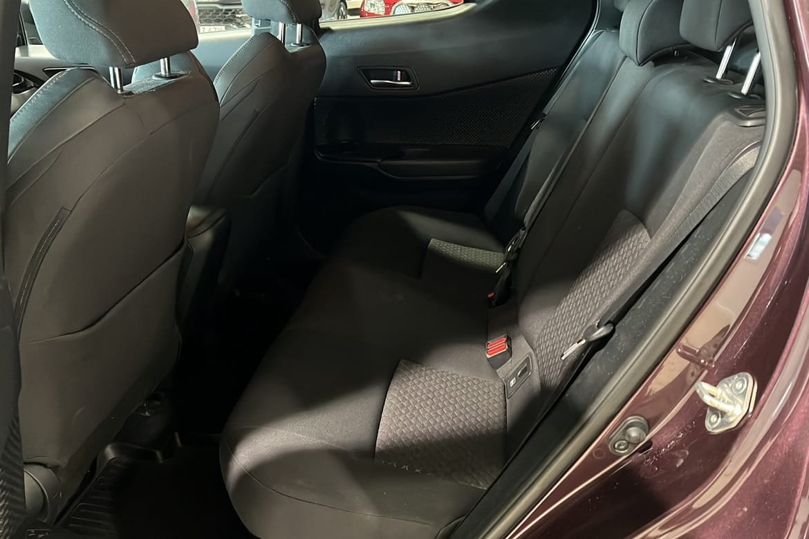 Toyota C-HR 2022, photo 7/10