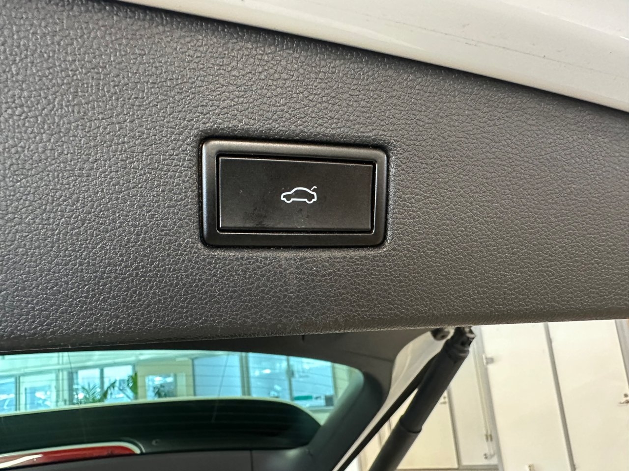 Volkswagen Tiguan 2017, bild 7/10